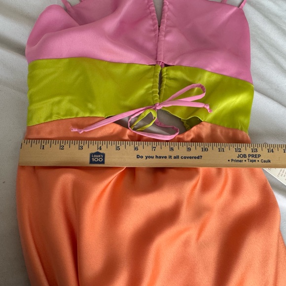 SHOW ME YOUR MUMU NEW Calloway Cut Out Dress‎ Cantaloupe Luxe Satin Maxi Large - Picture 14 of 14